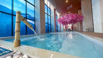 The Yanné, Onsen Hotel