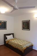 Jungle Hut- Annabelles Beach Apartments at Bernard Simao Calangute