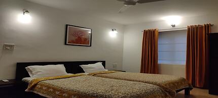 Jungle Hut- Annabelles Beach Apartments at Bernard Simao Calangute