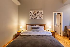 Missafir Flat in Beyoglu With Bosphorus View