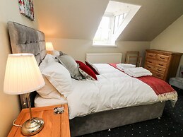 Heanor House