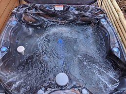 Deep Creek Hideaway 2 Bedroom Cabin by RedAwning