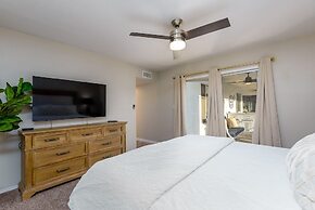 Casa Sunset 4 Bedroom Home by RedAwning