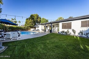 Casa Sunset 4 Bedroom Home by RedAwning