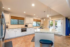 Casa Sunset 4 Bedroom Home by RedAwning