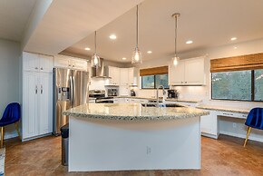 Casa Sunset 4 Bedroom Home by RedAwning