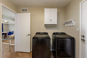 Casa Sunset 4 Bedroom Home by RedAwning