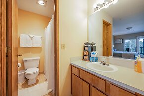 04 Lodge 1 Bedroom Condo by Redawning