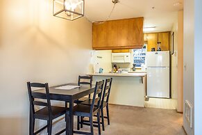 04 Lodge 1 Bedroom Condo by Redawning