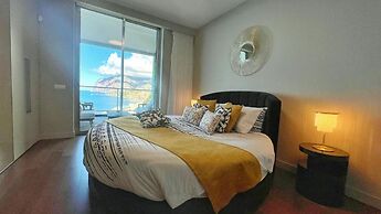 Lux Apartment first row