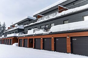 Powder Village Retreat by Revelstoke Vacations