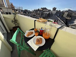 Happy Family Apartments The Roof