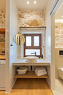 Venetian Charming ,stone-built Apartment Rethymno