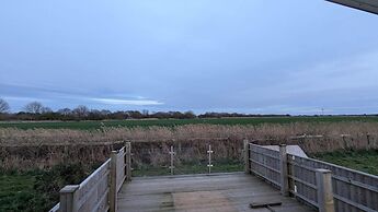 Lighthouse Lodge - Peaceful & Dog Friendly