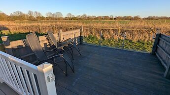 Lighthouse Lodge - Peaceful & Dog Friendly