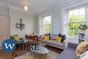 Stylish 2bed Apartment Underneath Edinburgh Castle