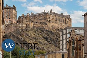 Stylish 2bed Apartment Underneath Edinburgh Castle