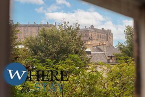 Stylish 2bed Apartment Underneath Edinburgh Castle