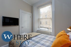 Stylish 2bed Apartment Underneath Edinburgh Castle