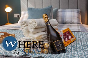 Stylish 2bed Apartment Underneath Edinburgh Castle