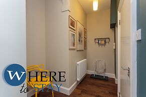 Stylish 2bed Apartment Underneath Edinburgh Castle