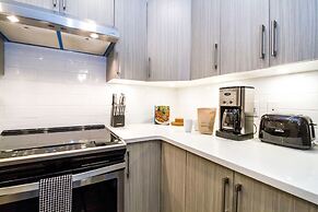 Revelstoke Retreat by Revelstoke Vacations