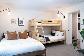 Revelation Retreat by Revelstoke Vacations