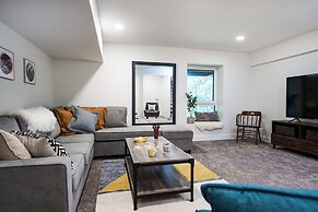 Revelation Retreat by Revelstoke Vacations