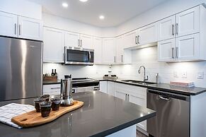 Revelation Retreat by Revelstoke Vacations