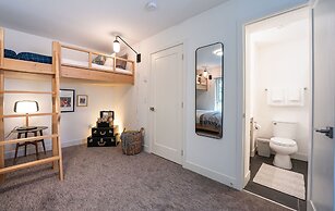 Revelation Retreat by Revelstoke Vacations