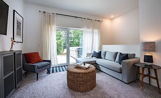 Revelation Retreat by Revelstoke Vacations