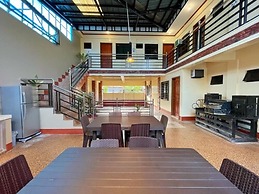 Weekdays Hot Spring Resort by Cocotel