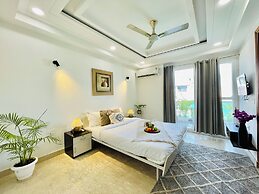 BedChambers Serviced Apartment Sector 52