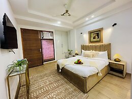BedChambers Serviced Apartment Sector 52