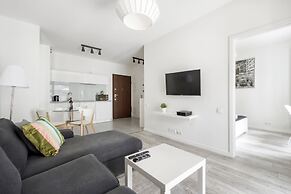 Warsaw Night Apartments MennicaResidence