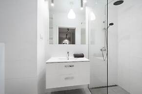 Warsaw Night Apartments MennicaResidence