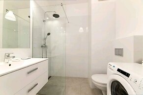 Warsaw Night Apartments MennicaResidence