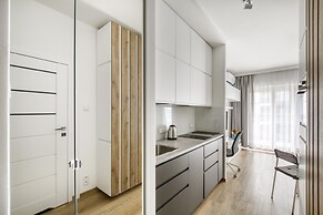 Warsaw Night Apartments MennicaResidence