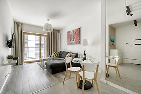 Warsaw Night Apartments MennicaResidence