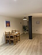 Captivating 2-bed Apartment in Bradford