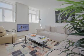 Liiiving - Luxury Beachfront Apartment V