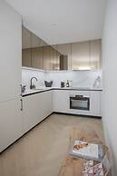Liiiving - Luxury Beachfront Apartment V