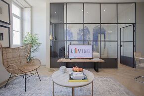 Liiiving-Luxury Beachfront Apartment III