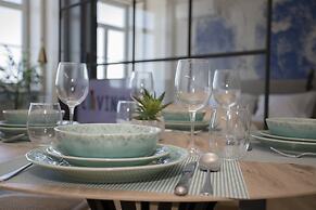 Liiiving-Luxury Beachfront Apartment III