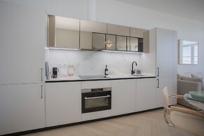Liiiving-Luxury Beachfront Apartment III