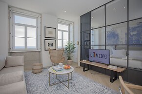Liiiving-Luxury Beachfront Apartment III