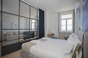 Liiiving-Luxury Beachfront Apartment III