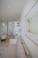 Liiiving-Luxury Beachfront Apartment III