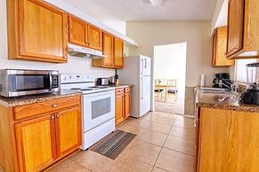 Hatice's Lindfields Vacation Home 3 Bedroom Home by Redawning