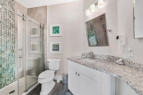 Victoria's Windsor Hills Condo 3 Bedroom Condo by Redawning